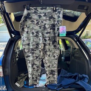 Reel Legends Camouflage Leggings